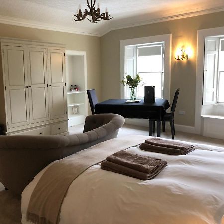 Branxholme Castle Bed & Breakfast ฮาวิค ภายนอก รูปภาพ