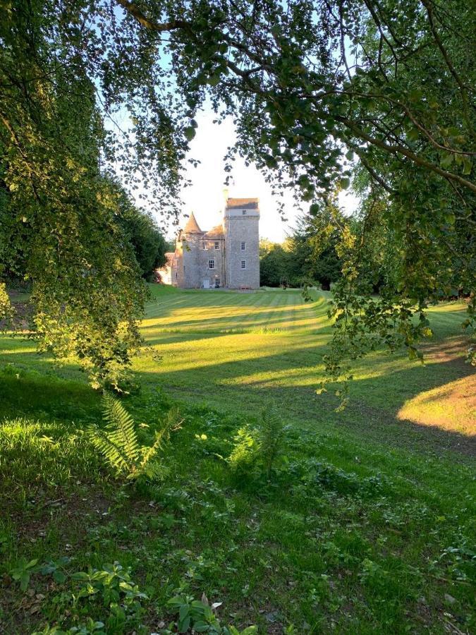 Branxholme Castle Bed & Breakfast ฮาวิค ภายนอก รูปภาพ